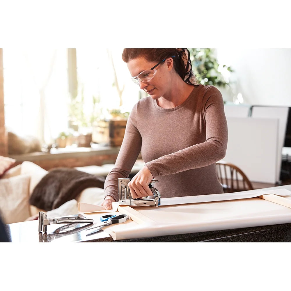 Heavy Duty 3/8 Inch Staples (1,250Ct), New Condition