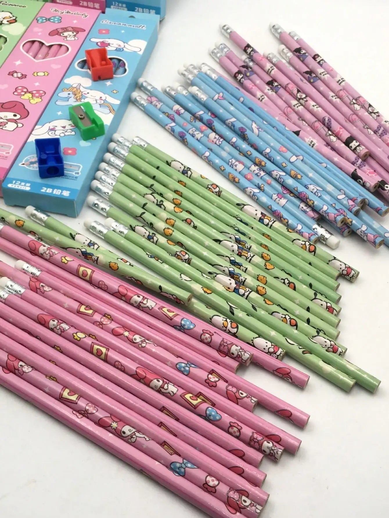 12/36Pcs/set  Pencil with eraser Melody Kuromi Cinnamoroll HB Black Write Draw Pencils Primary Stationery