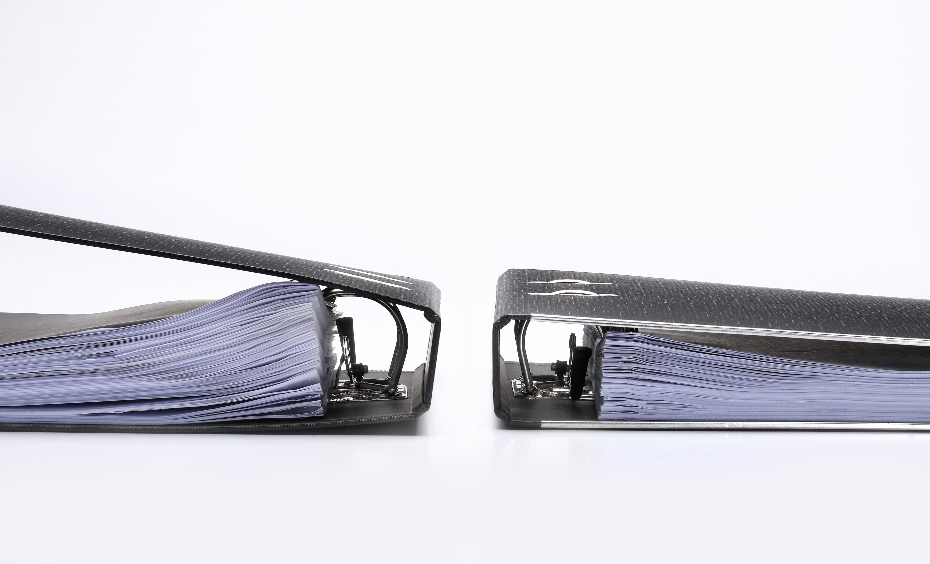 Flat Clinch Manual Stapler, Stands Vertically or Horizontally and Staples up to 40 Sheets